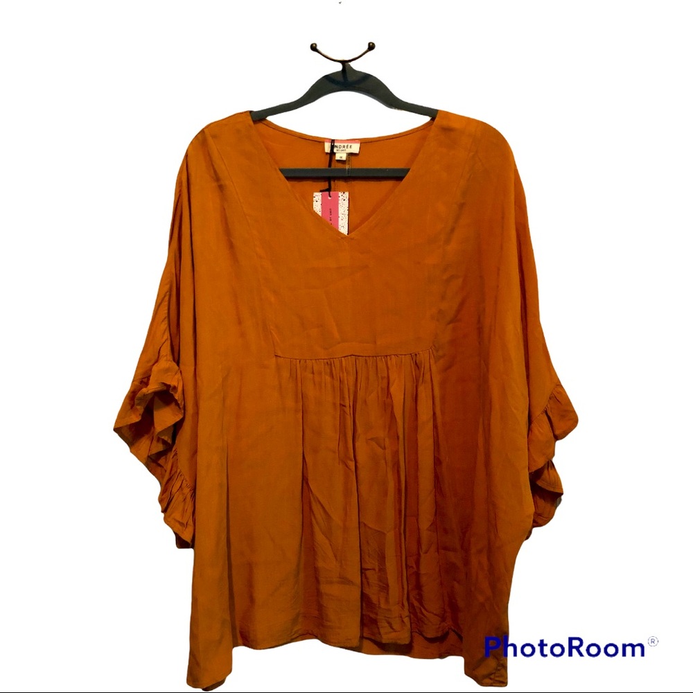 Andree by Unit NWT 1X Ruffle Sleeve blouse